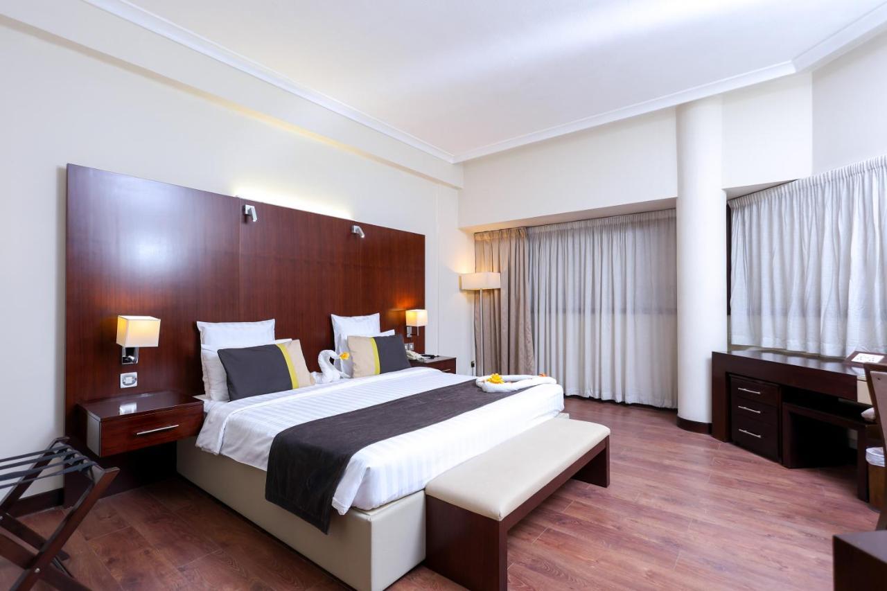 Aavri Hotel Dubai Exterior photo