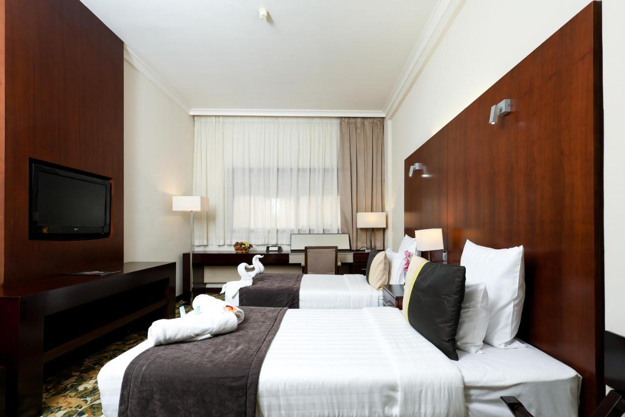 Aavri Hotel Dubai Exterior photo